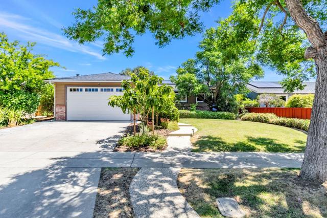 6290 Lillian Way, San Jose CA: https://media.crmls.org/mediaz/3f2cc055-ab77-4834-9e11-9af3fd220302.jpg