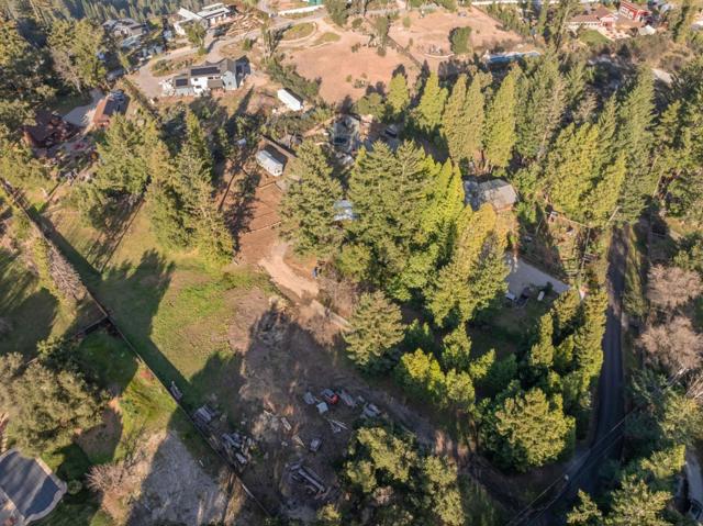 15 Braemoor Drive, Santa Cruz CA: https://media.crmls.org/mediaz/3f2d11eb-236c-4786-8a54-5c959dbdf210.jpg