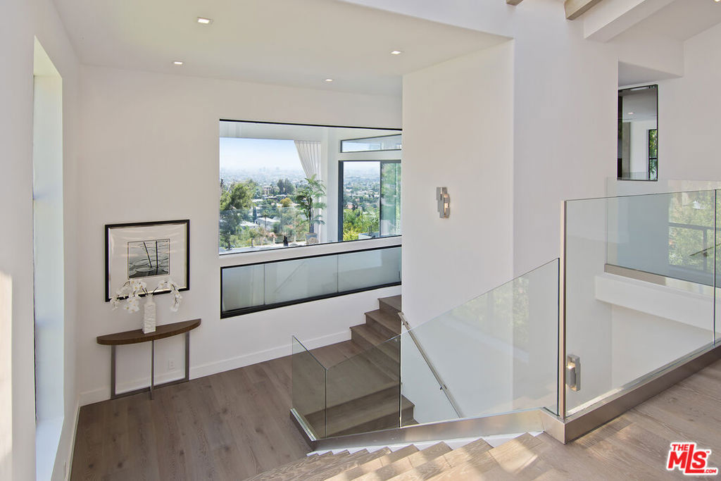 MLS #25620105 image #27