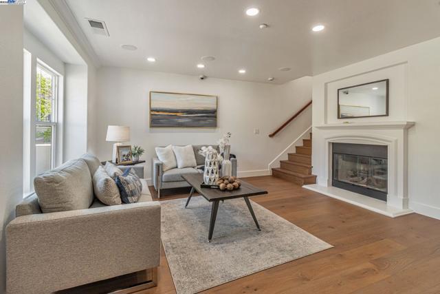 4182 Lautrec Dr, San Jose CA: https://media.crmls.org/mediaz/3f2d8202-f2d8-4f5a-a428-d41e091c354e.jpg