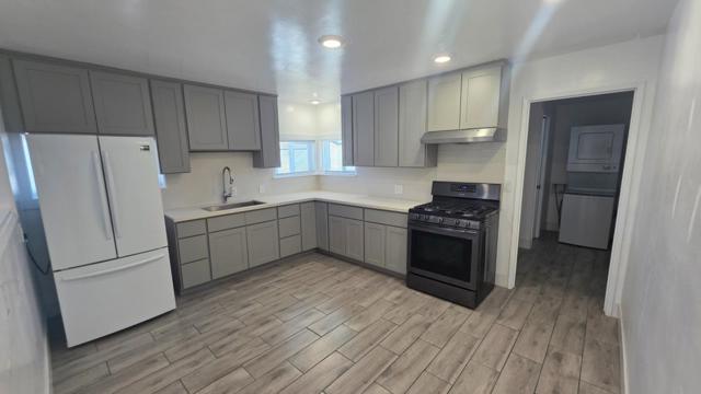 1640 Judson Street, Seaside CA: https://media.crmls.org/mediaz/3f2d896d-78e1-42da-ba32-e17b2fcff605.jpg