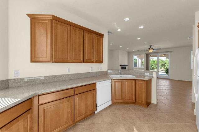 Image 17 of 62 For 8965 Mountain Pass Drive