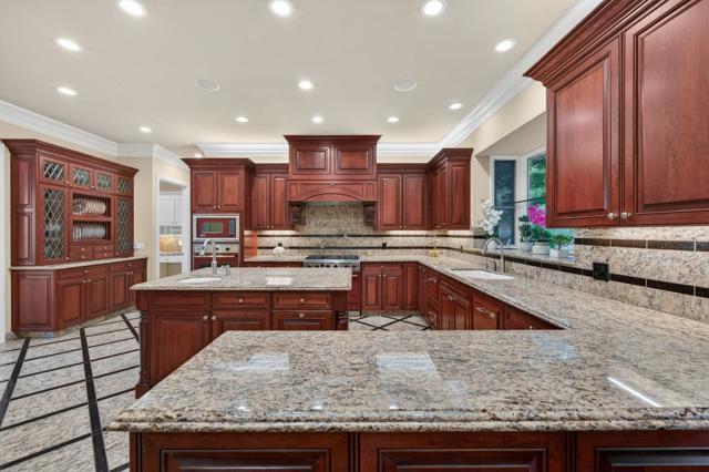 9540 Via Del Oro, Gilroy CA: https://media.crmls.org/mediaz/3f30c497-35c8-4f65-864b-e464554deb12.jpg