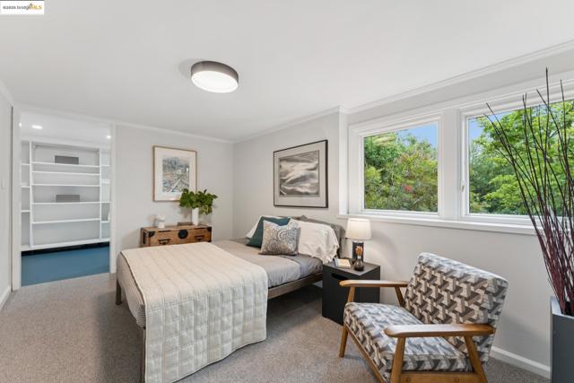 1415 Devonshire Dr, El Cerrito CA: https://media.crmls.org/mediaz/3f31b238-2021-4cfe-b962-21dabf8e7834.jpg