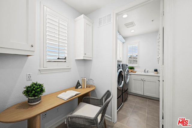Image 41 of 75 For 25 Baliza Road