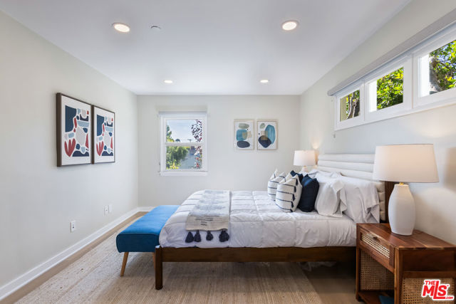 Drew Fenton | 509 Wynola Street Pacific Palisades CA | MLS: 7365865 Drew Fenton | 509 Wynola Street Pacific Palisades CA | MLS: 7365865