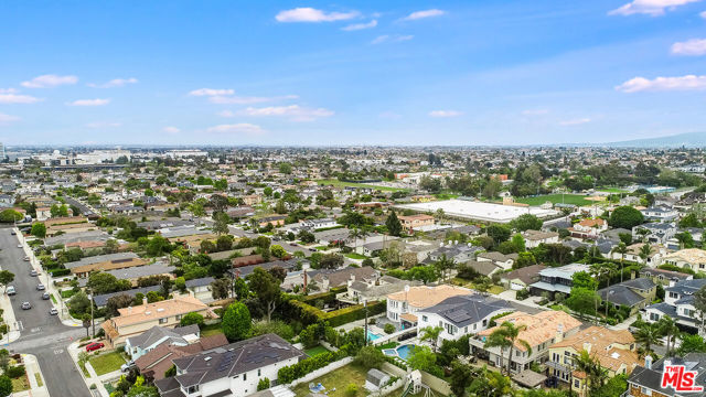 1420 21st Street, Manhattan Beach, California 90266, 2 Bedrooms Bedrooms, ,2 BathroomsBathrooms,Residential,Sold,21st,24395415