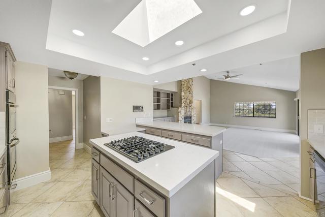 Detail Gallery Image 27 of 61 For 1515 Monte Vista Dr, Vista,  CA 92084 - 4 Beds | 2/1 Baths