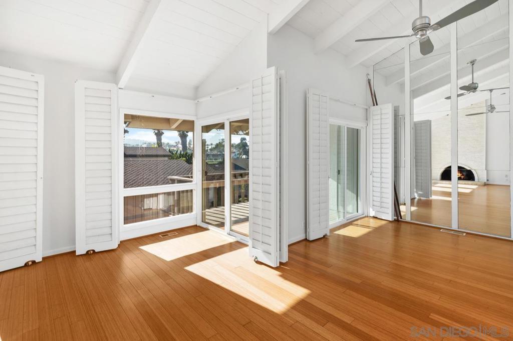 MLS #250044131SD image #12