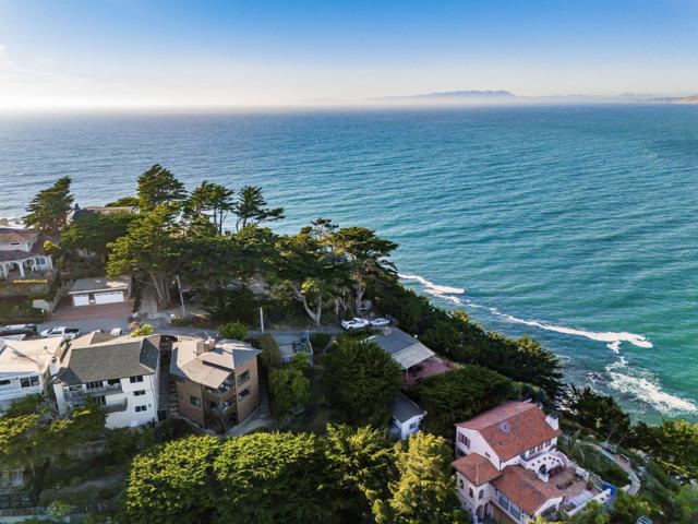 130 Blackburn Terrace, Pacifica CA: https://media.crmls.org/mediaz/3f34d7a9-0655-40ec-b591-7bce64a1bf1e.jpg