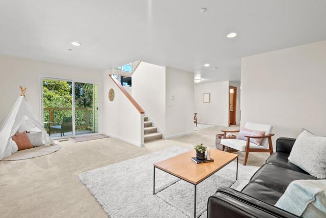 562 Cuesta Drive, Aptos CA: https://media.crmls.org/mediaz/3f35baf3-563d-4100-a9dd-d249c261b406.jpg