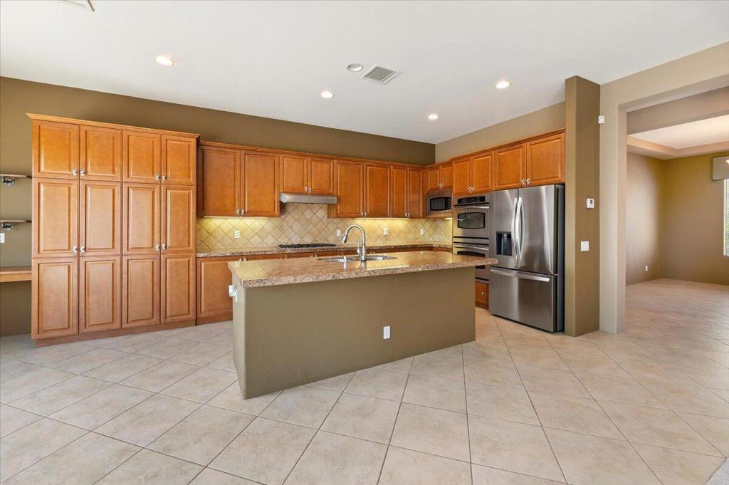 MLS #219149181DA image #16