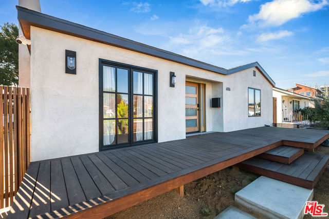6116 W 85th Place, Los Angeles CA: https://media.crmls.org/mediaz/3f363780-c9a3-4570-9138-93c016034a09.jpg