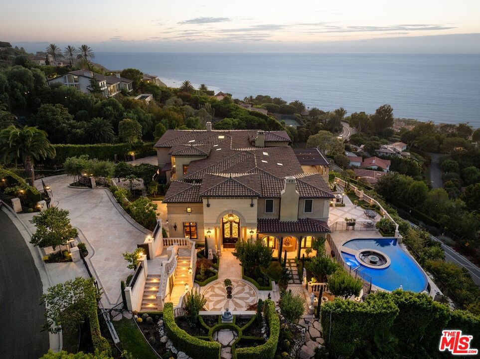 Picture of Palos Verdes Estates, CA 90274