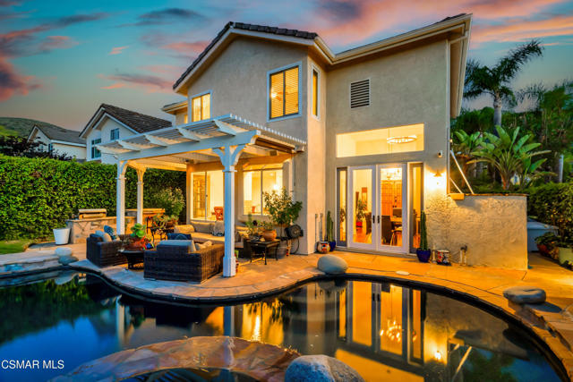 5177 Pesto Way, Oak Park CA: https://media.crmls.org/mediaz/3f38a53b-9f58-4cc7-b0c3-a81b304f08fe.jpg