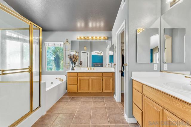 10496 Chaparral Dr, Santee CA: https://media.crmls.org/mediaz/3f38fa5f-d789-47db-9e51-708147c0bc9b.jpg