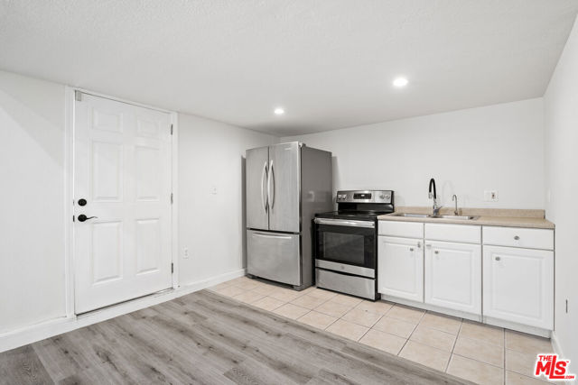 7853 Bothwell Road photo 46