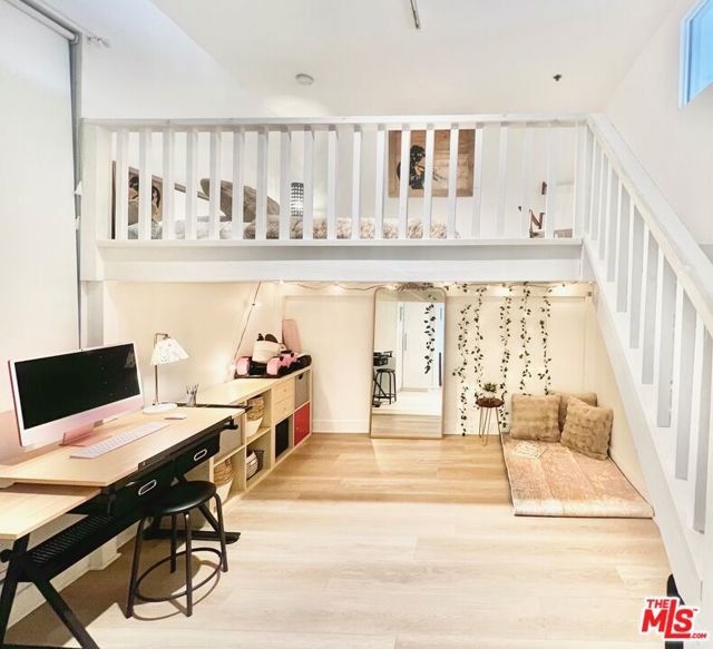 13320 Beach Avenue, Marina del Rey CA: https://media.crmls.org/mediaz/3f39595a-ca2a-4460-9b24-eb61b7395950.jpg