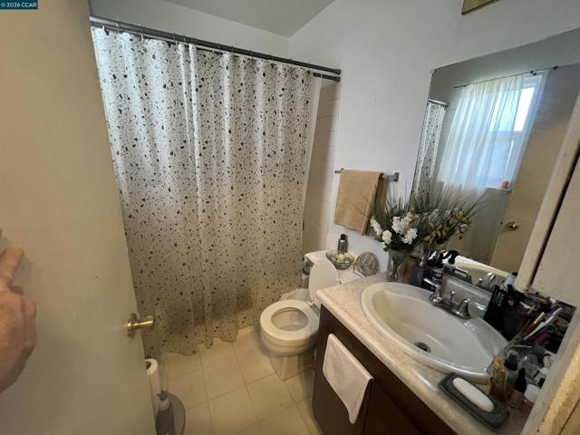199 Mariner Dr, Vallejo CA: https://media.crmls.org/mediaz/3f3971a5-cc42-4423-9e86-b7452f99f4d1.jpg