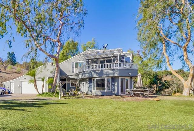 9740 Nutby Ln, Escondido CA: https://media.crmls.org/mediaz/3f3a30c8-abf8-4ab6-be8e-68c3b3cfc5b0.jpg