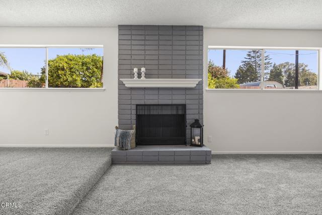8699 Roswell Street, Ventura CA: https://media.crmls.org/mediaz/3f3a47cc-6933-422f-99d1-e97c90252998.jpg