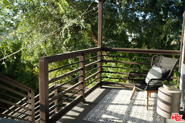 1409 Waterloo Street, Los Angeles CA: https://media.crmls.org/mediaz/3f3ab0d1-f9d6-4a63-8fea-1a50b0dbb478.jpg