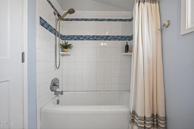 3167 Armada Drive, Ventura CA: https://media.crmls.org/mediaz/3f3b092d-3d92-47d6-a79d-581d7f32c2f6.jpg