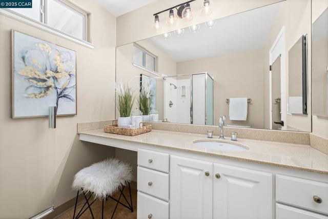 1618 Candelero Dr, Walnut Creek CA: https://media.crmls.org/mediaz/3f3b1bcb-7640-4032-979c-60ab665decbb.jpg