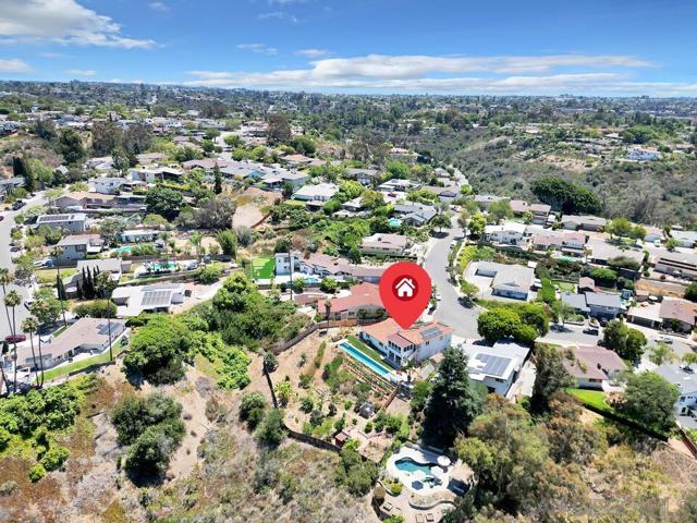 5141 Dorman Dr, San Diego CA: https://media.crmls.org/mediaz/3f3c30ba-7d9e-4736-bceb-33ec81bc608a.jpg