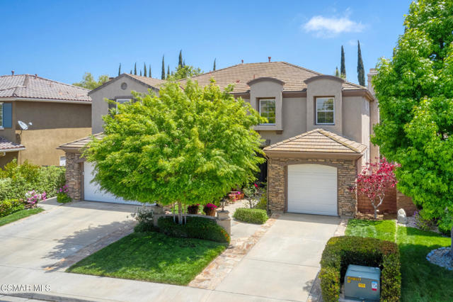 4566 Bluewood Court, Moorpark CA: https://media.crmls.org/mediaz/3f3c5125-edc9-4b46-a580-f46100ad1c8b.jpg