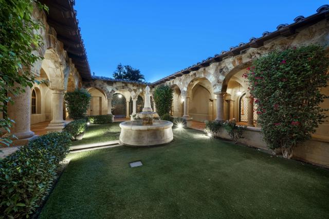 49518 Hidden Valley N Trail, Indian Wells CA: https://media.crmls.org/mediaz/3f3cfb93-0b36-451b-a28b-d33dafe1a6a1.jpg