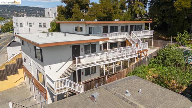 Image 11 of 21 For 2112 35th Ave
