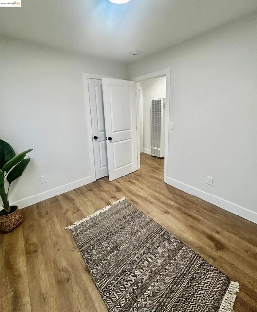 518 4th Street, Richmond CA: https://media.crmls.org/mediaz/3f3d8eef-40c1-41af-8625-62e78f5e1e0b.jpg