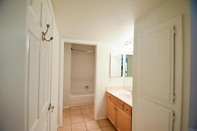 2170 Alpine Glen Pl., Alpine CA: https://media.crmls.org/mediaz/3f3db260-a96d-4082-8412-c5e4e254a7d1.jpg