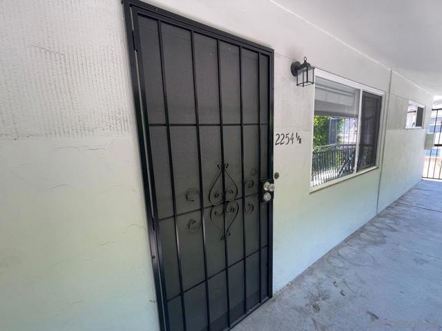 2254 Garnet Ave, San Diego CA: https://media.crmls.org/mediaz/3f3dc719-cc81-4e6a-a72c-86b6fb1b79fc.jpg