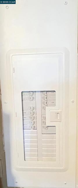 120 Bonita Ct, Rodeo CA: https://media.crmls.org/mediaz/3f3ed775-1bb5-49ce-81e6-bb61e4bcb980.jpg