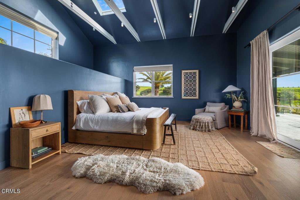 MLS #V1-33911 image #46