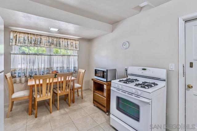 6343 Jeff Street, San Diego CA: https://media.crmls.org/mediaz/3f3fca67-17b9-4318-a8cf-8d01142eb883.jpg
