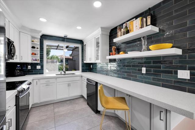 1901 Paseo Pelota, Palm Springs CA: https://media.crmls.org/mediaz/3f400843-92f2-4c23-b713-8cd51bc895c8.jpg
