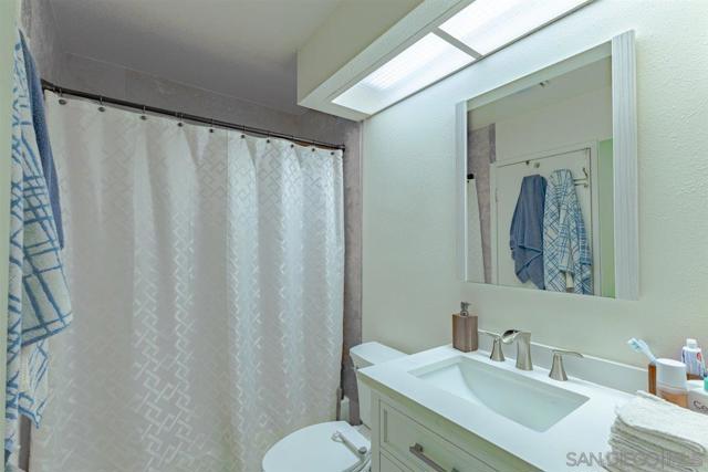 2299 Cabo Bahia, Chula Vista CA: https://media.crmls.org/mediaz/3f40798e-f3c9-41cf-85c0-8c99cab15217.jpg
