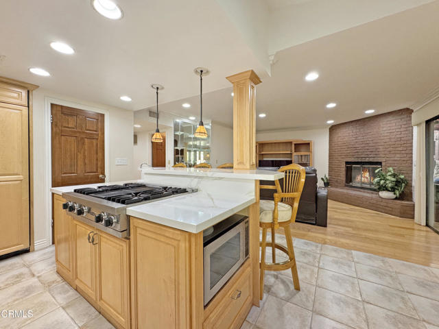 2307 Dorothy Street, La Crescenta CA: https://media.crmls.org/mediaz/3f41c26b-9010-464e-8388-0f493a285ac7.jpg