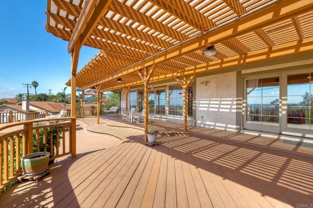 1650 Elevado Road, Vista CA: https://media.crmls.org/mediaz/3f430836-0017-4e90-99cd-956fe4a87ca3.jpg