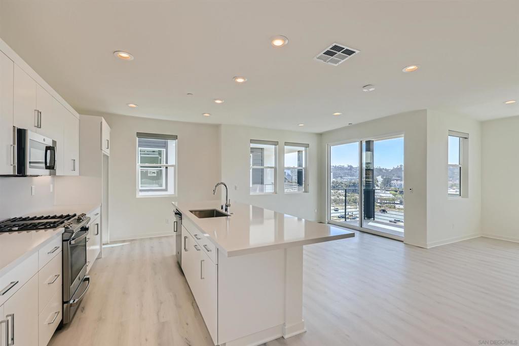3051 Marquee Way - photo 3