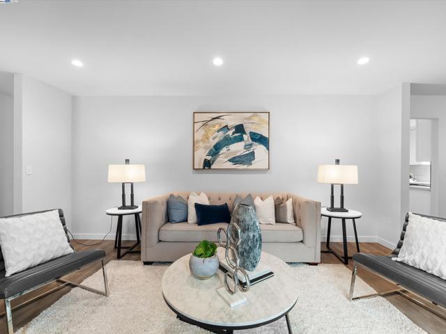 17914 Joseph Dr, Castro Valley CA: https://media.crmls.org/mediaz/3f454c75-0fec-4a61-b249-d66a19f2a477.jpg