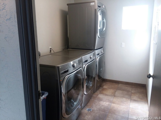 Image 13 of 14 For 1756 Essex St  Unit 311