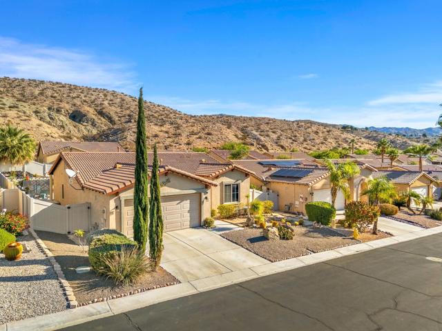 64060 Olympic Mountain Avenue, Desert Hot Springs CA: https://media.crmls.org/mediaz/3f45ffed-797a-405c-b960-532be3d2943e.jpg