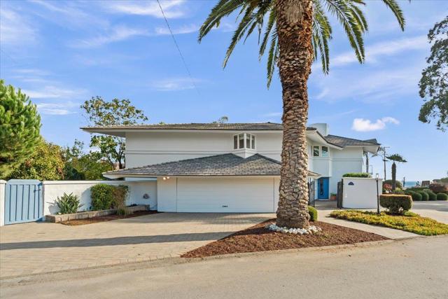 433 Seaview Drive, Aptos CA: https://media.crmls.org/mediaz/3f46c680-f23b-4872-add6-c5292df4936e.jpg