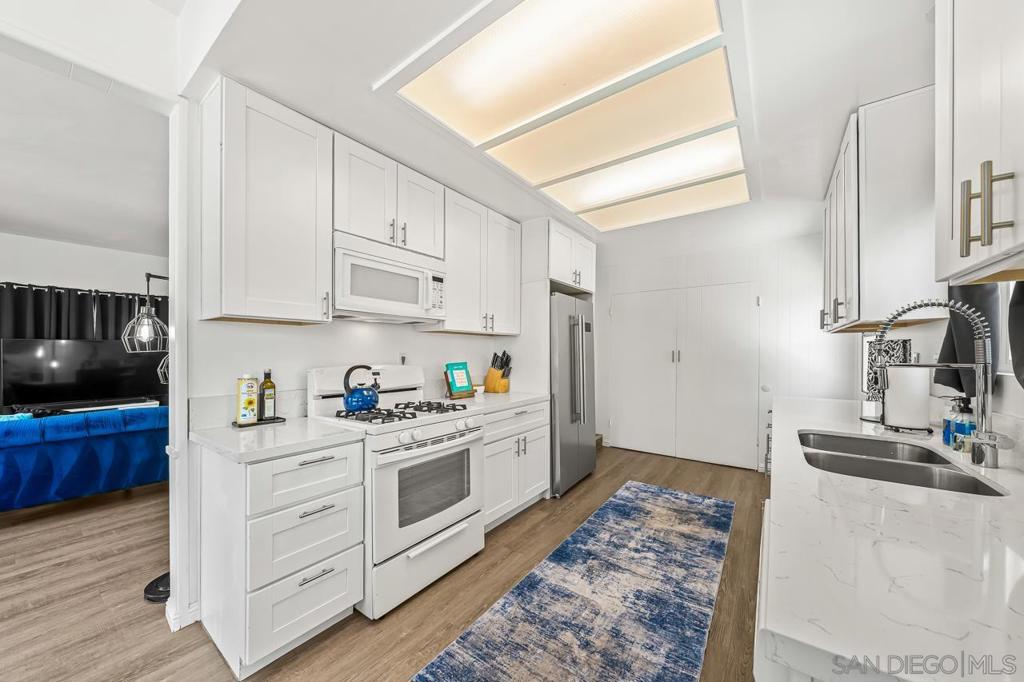 705 Beacon Pl - photo 19