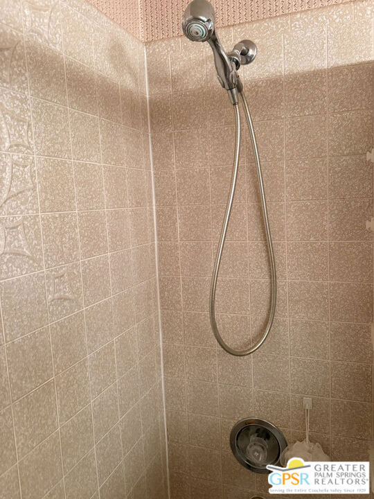 4669 California Avenue, Norco CA: https://media.crmls.org/mediaz/3f484bfd-3408-4737-a50e-bcfe19021c16.jpg