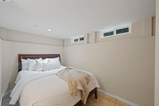46925 Aloe Court, Fremont CA: https://media.crmls.org/mediaz/3f4a1d01-b2f7-42a8-8f57-645db2287d0d.jpg